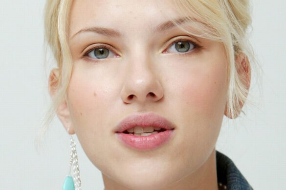Scarlett Johansson in Calvin Klein