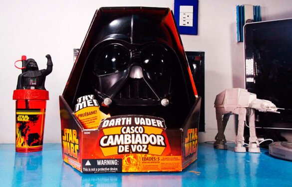 Casco de Darth Vader: La seducción del Lado Oscuro