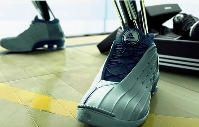 David Fincher’s Spots (II): ‘Adidas. Mechanical legs’