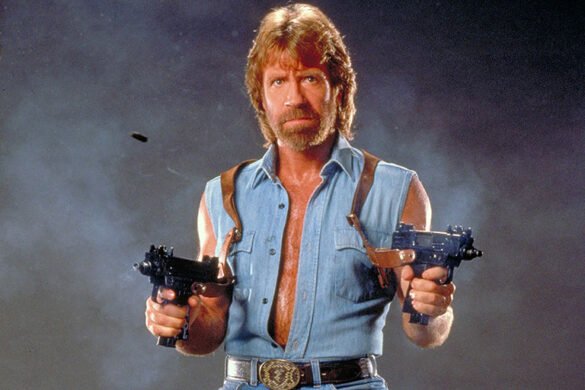 Chuck Norris, Dios y las armas
