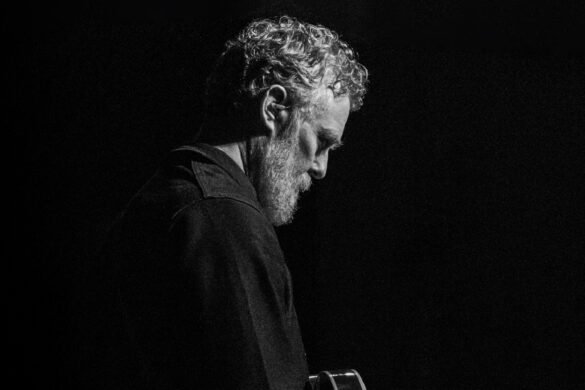 Glen Hansard, el arte de cantar sin final